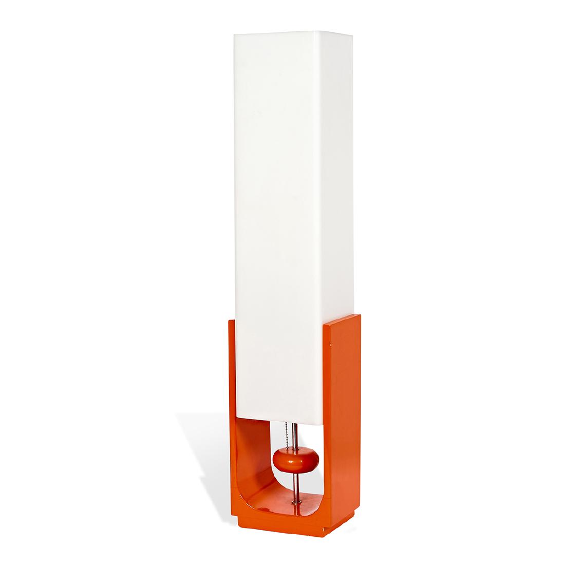 Modeline table lamp (1 of 1)