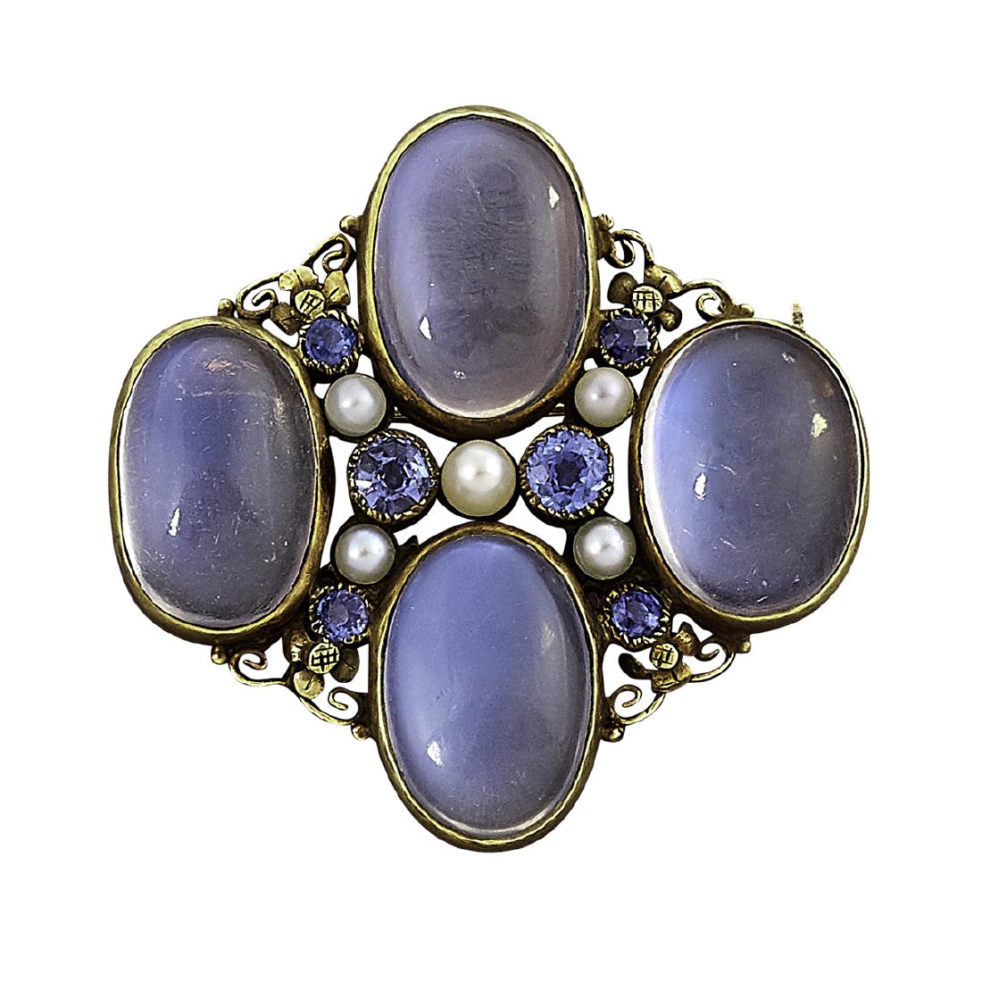 Edward Everett Oakes (attr.) brooch w/ moonstones: Attributed to Edward Everett Oakes (1891–1960) brooch Boston, Massachusetts yellow gold, moonstones, Montana sapphires, seed pearls unmarked 5.2 dwts 1 1/8"sq Provenance: ARK Antiques, Catalog Numbe