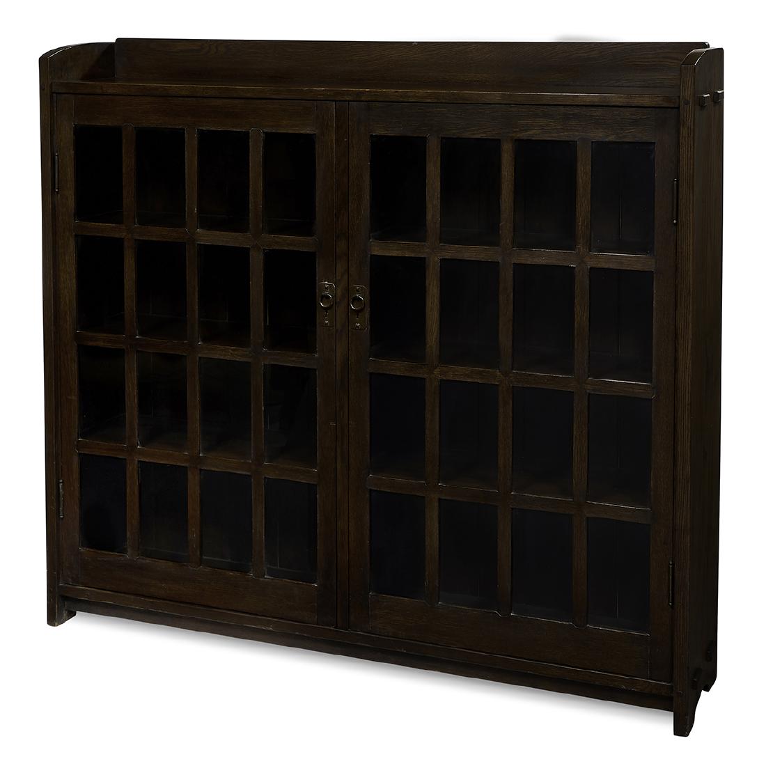 Gustav Stickley early two-door bookcase (1 of 1)