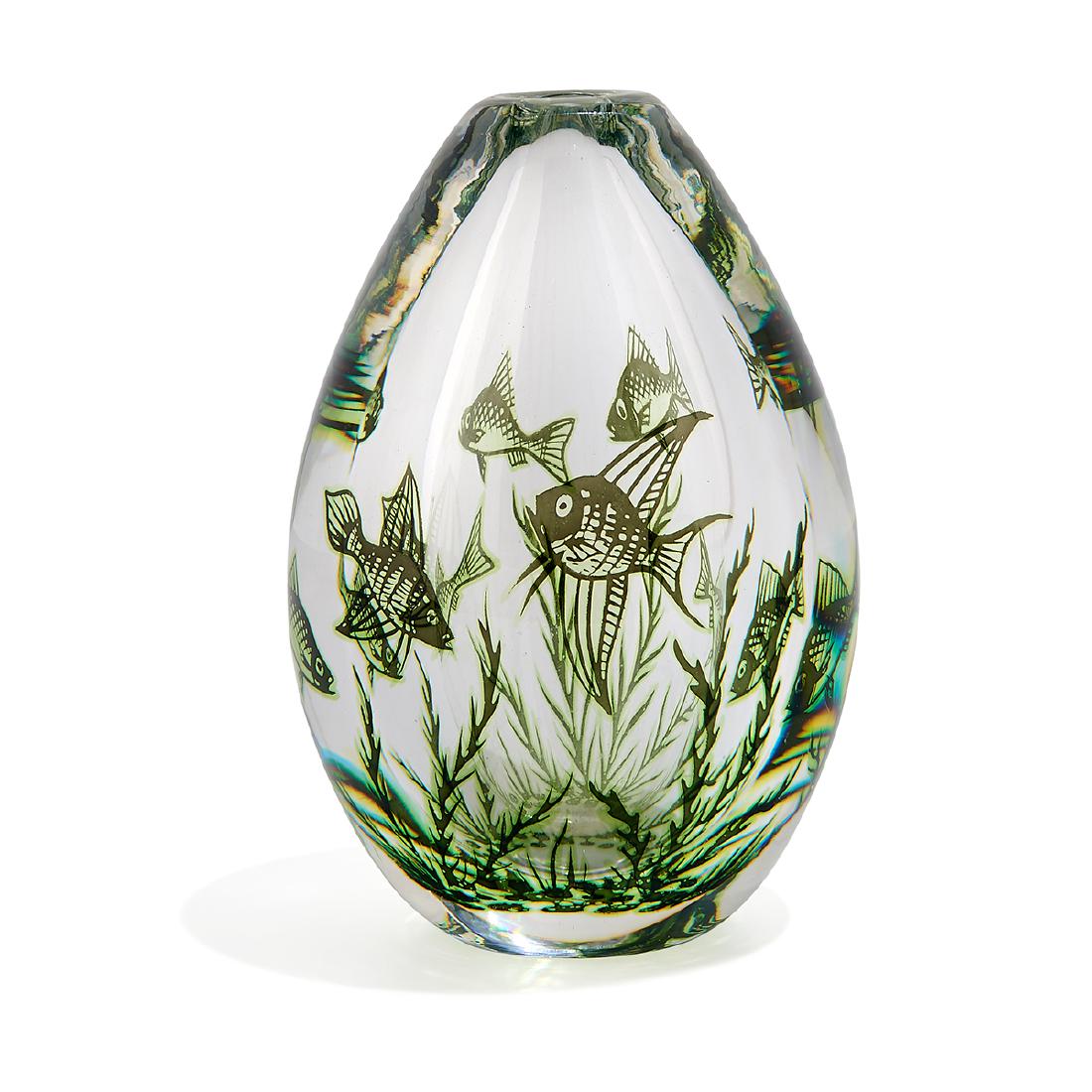 Edward Hald Orrefors Kraka vase, #752P  (1 of 3)