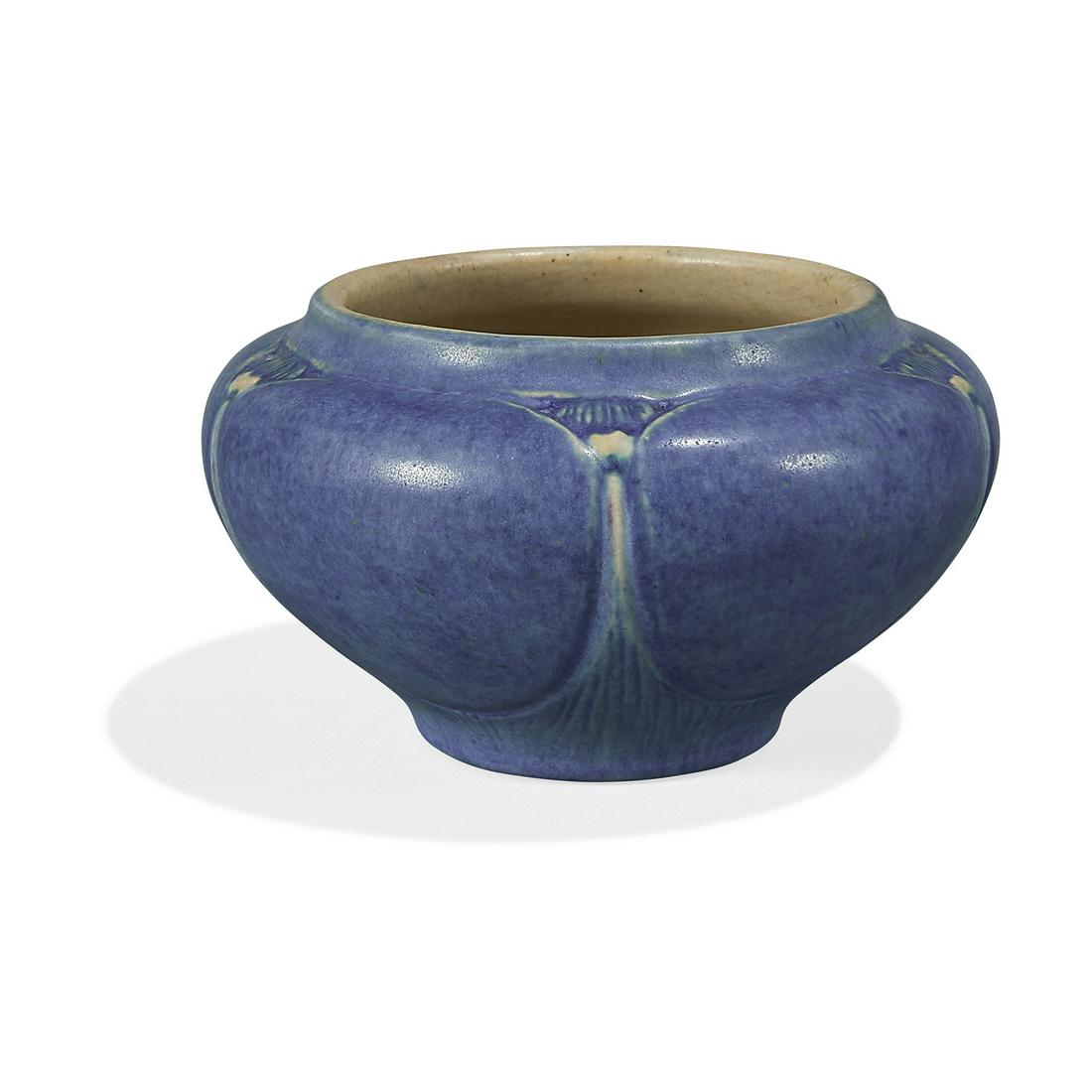 Corinne Chalaron for Newcomb College vase (1 of 3)