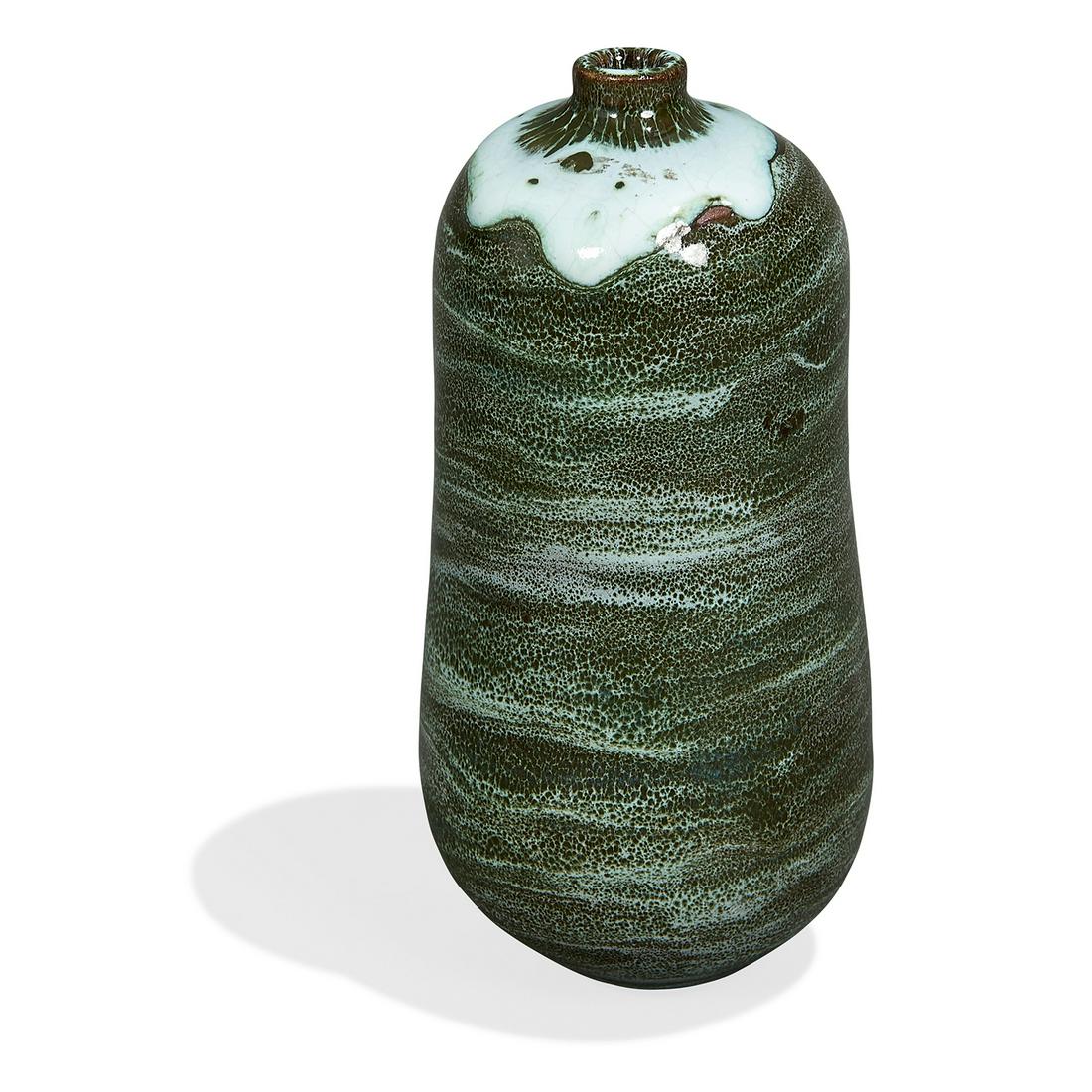 Polia Pillin ovoid vase with short neck (1 of 3)
