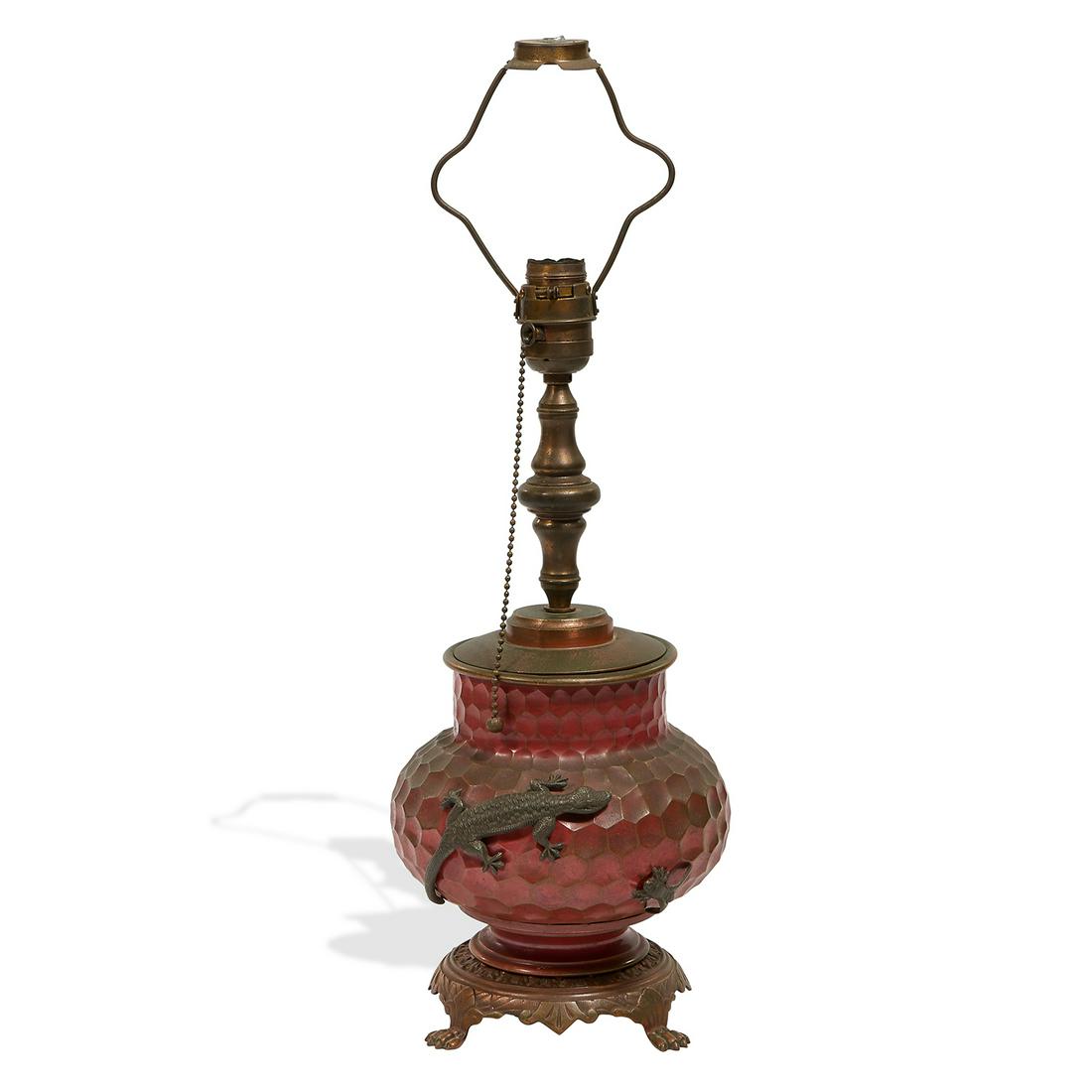 Bradley & Hubbard Mfg. Co. Aesthetic Mvmt lamp (1 of 3)