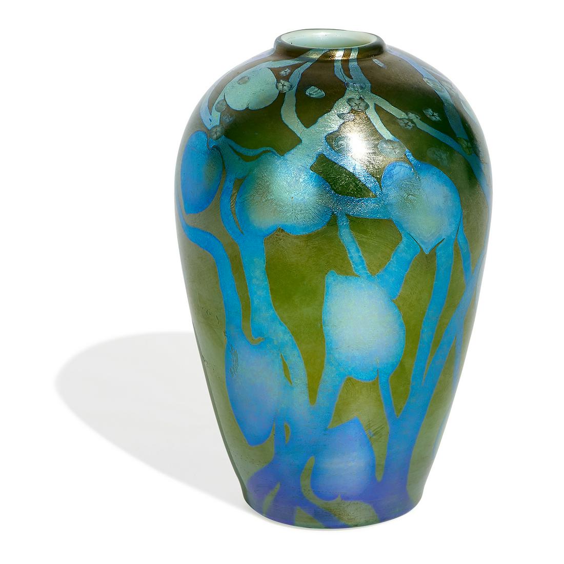 Louis Comfort Tiffany ovoid vase, #3668B (1 of 3)