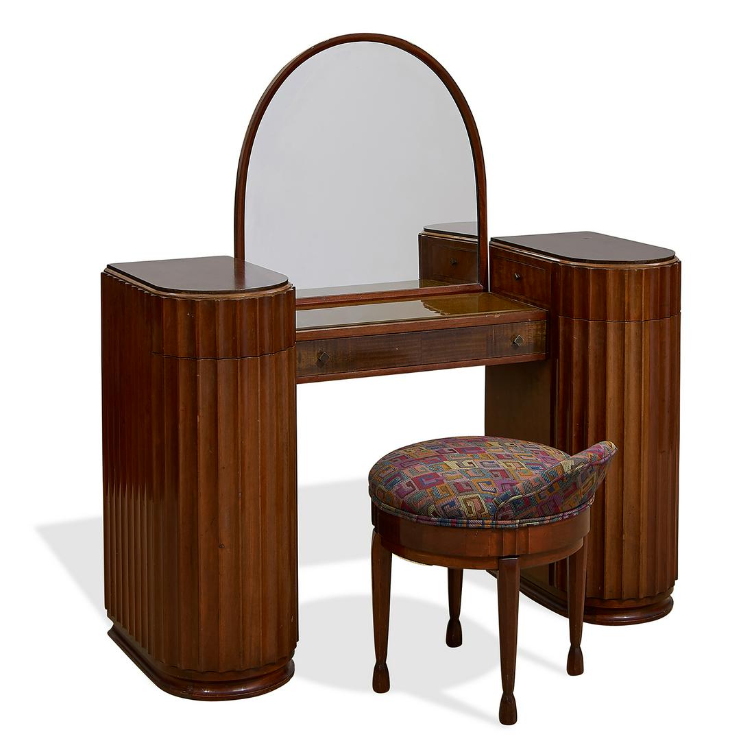 David Robertson Smith Dynamique vanity & stool (1 of 2)