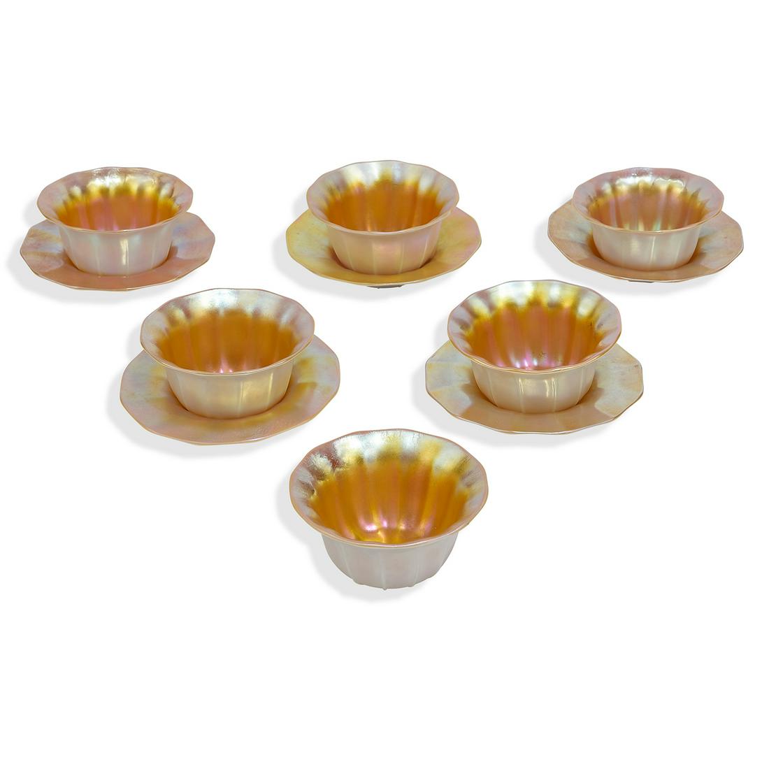 Steuben Glass Works fingerbowls and underplates (1 of 1)