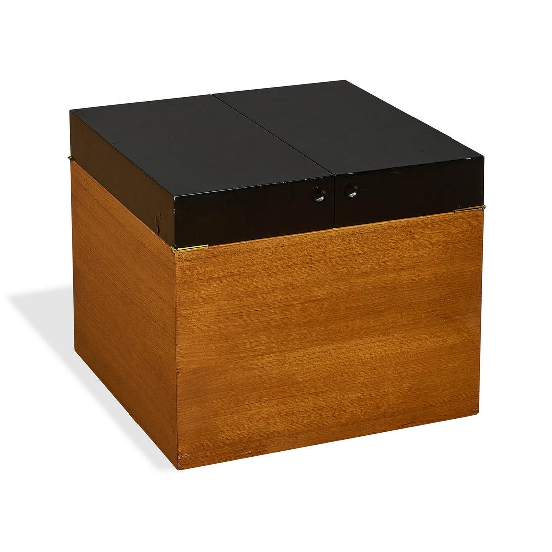 Gunnar Myrstrand for Källemo rolling bar cabinet (1 of 2)