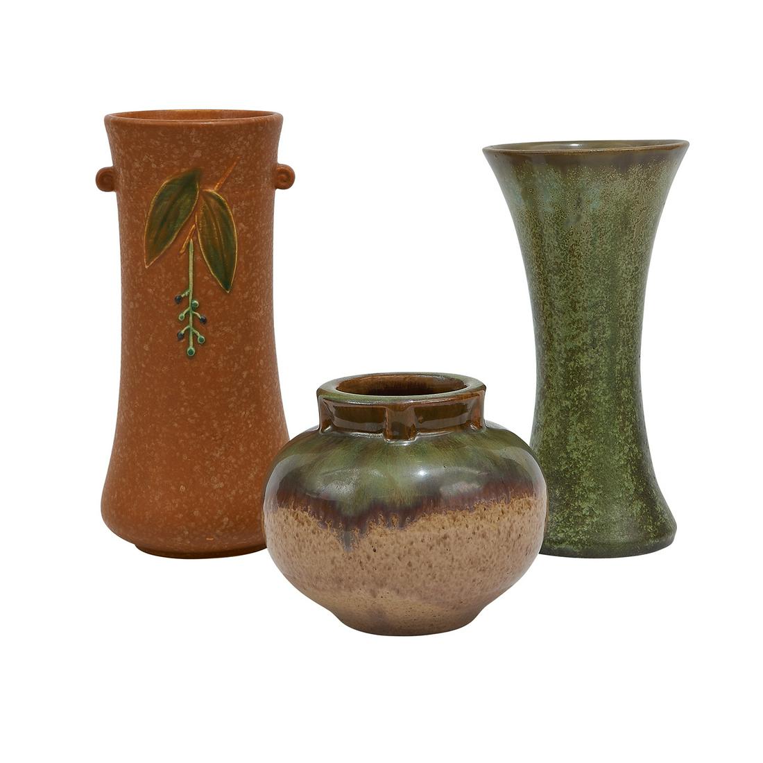 Weller Pottery Co. Cornish vase (1 of 2)