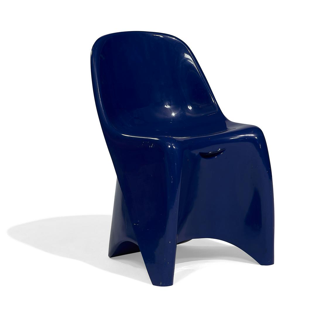 Yilmaz Zenger child's chair (1 of 2)