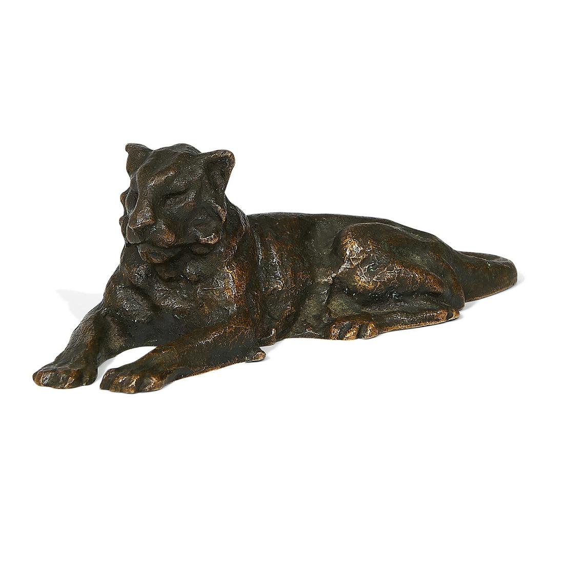 Tiffany Studios Lion paperweight, #922 (1 of 5)