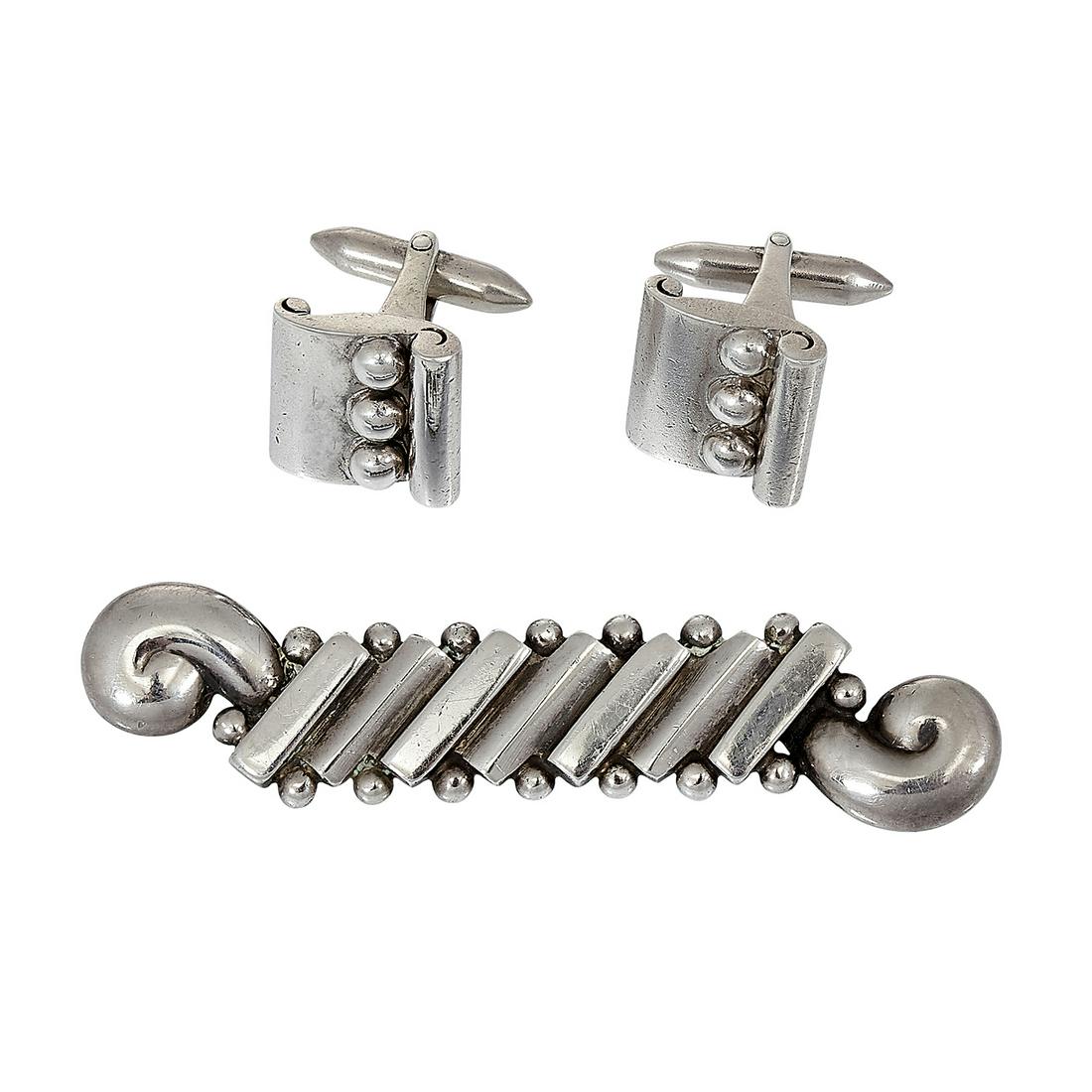 Hector Aguilar cufflinks and bar pin / brooch (1 of 2)