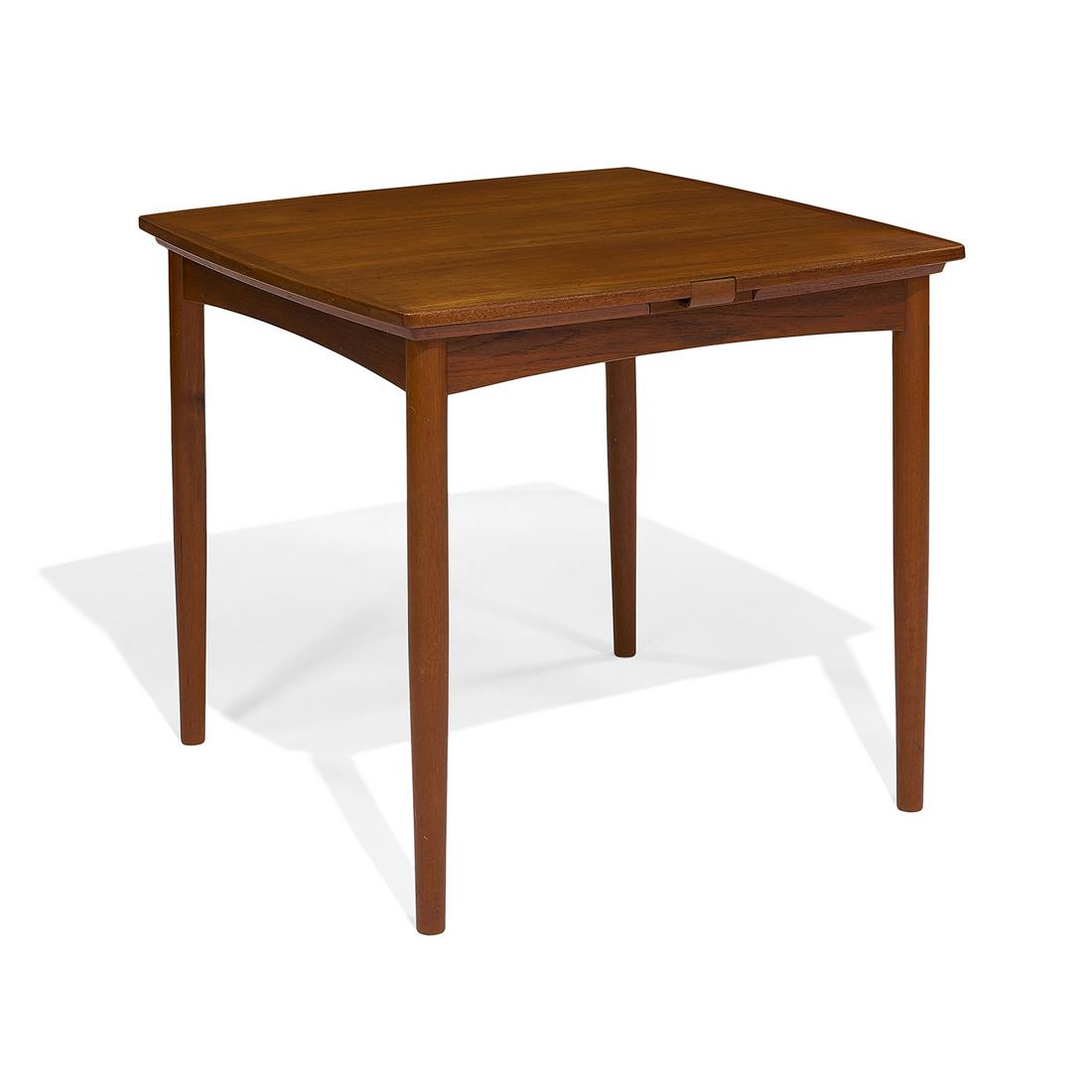 Attr. Poul Hundevad reverse-top game table (1 of 3)