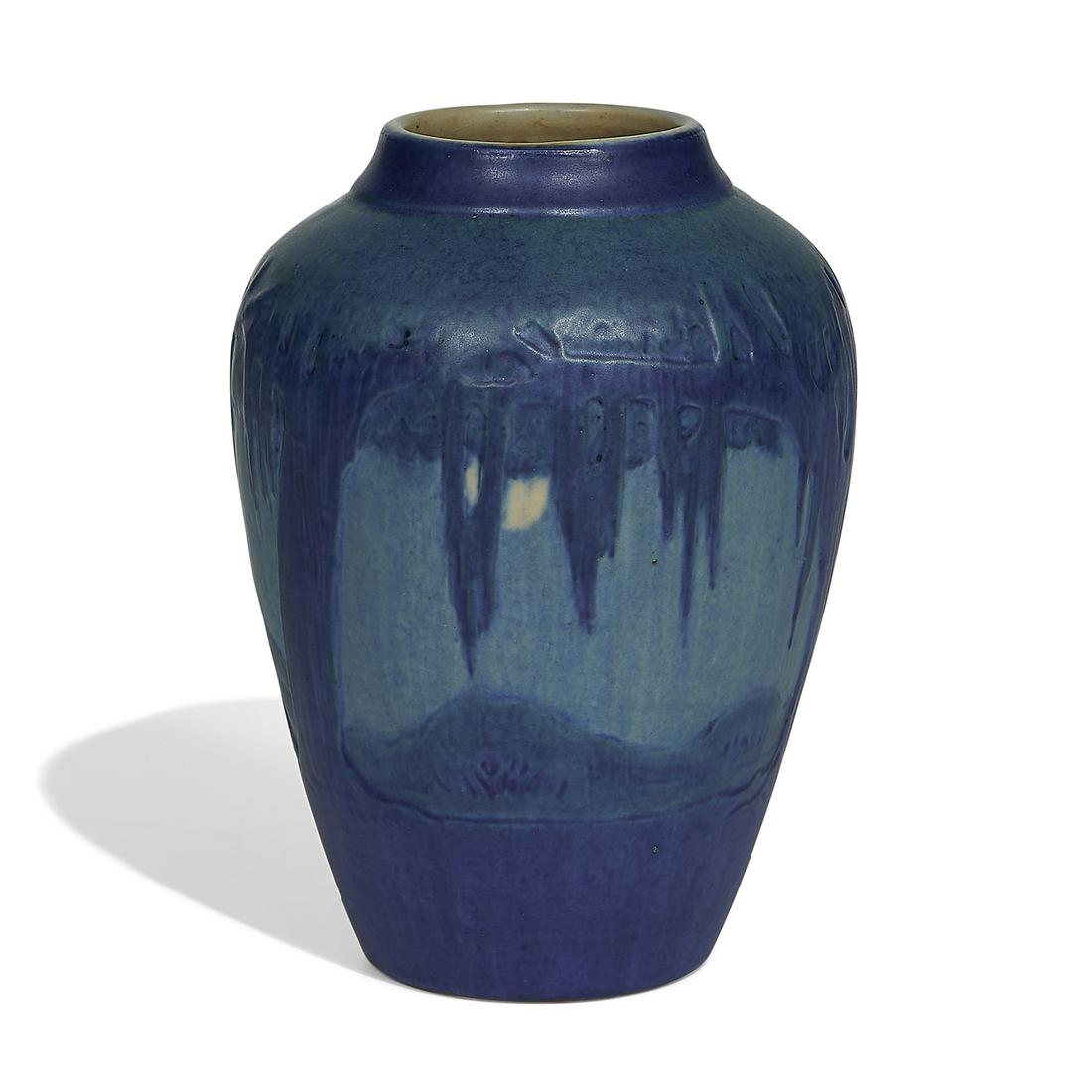 Sadie Irvine Newcomb College Moss and Moon vase (1 of 5)