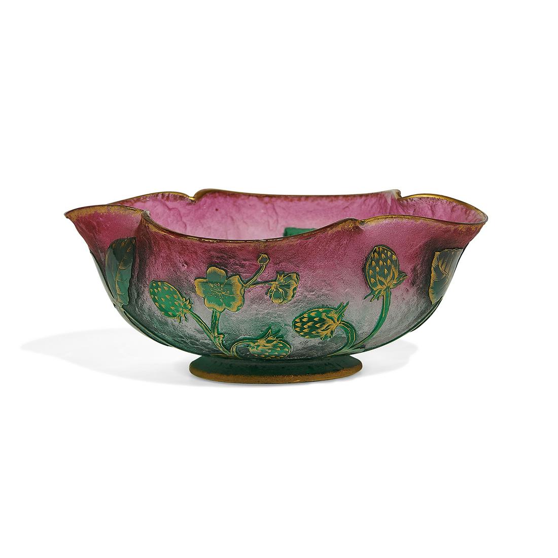 Daum Strawberries footed bowl (1 of 4)