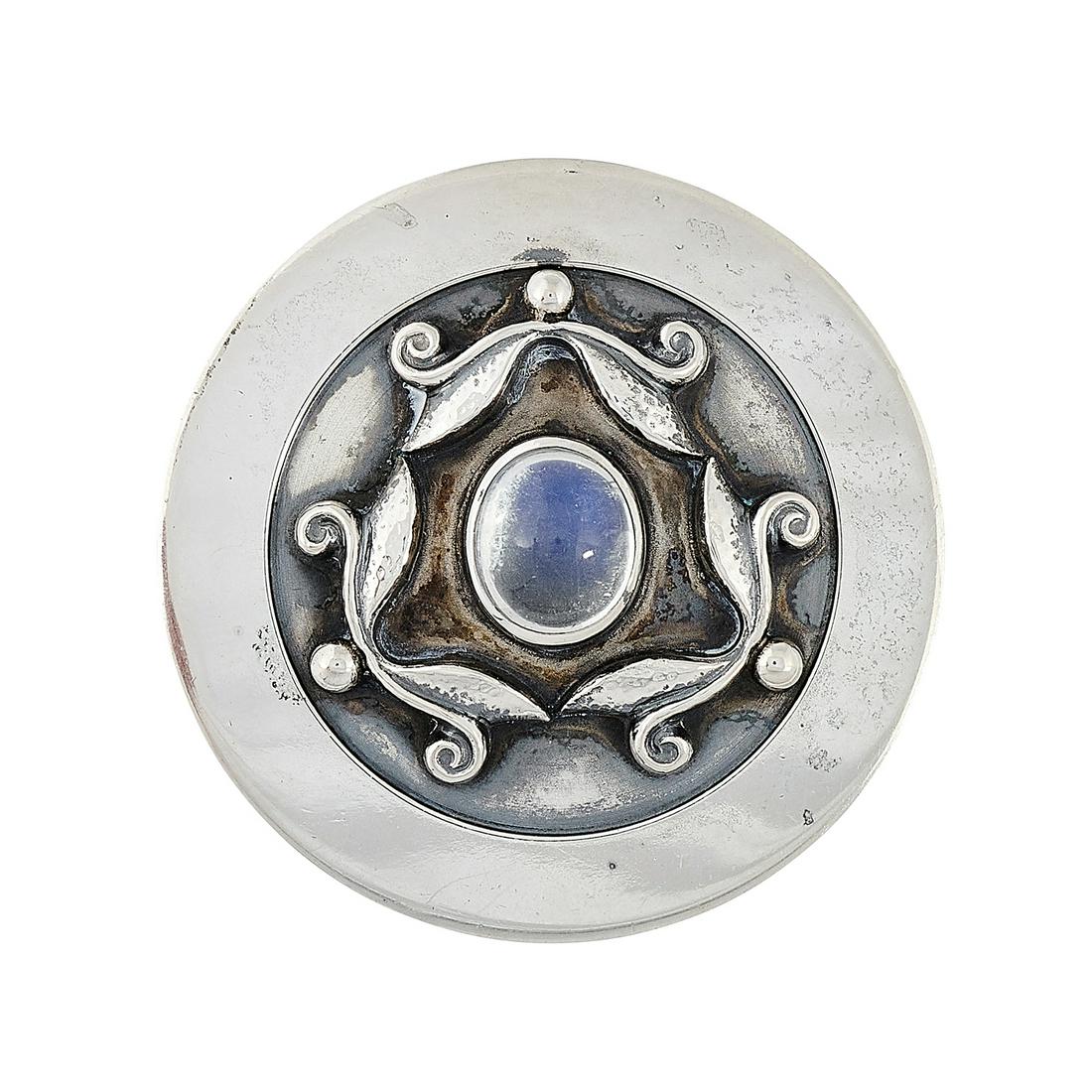 Laurence Foss pendant brooch with foliate motif (1 of 2)