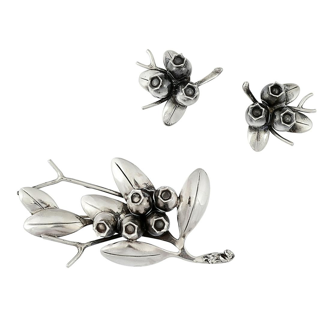 Clifford Russell brooch and screwback earrings: Clifford Russell (1907-1975) blueberries demi-parure: brooch and screwback earrings Woolwich, Maine sterling silver stamped marks 14.2 dwts brooch: 1 5/8"w x 2 3/4"h Provenance: The Paul & Terry Somer
