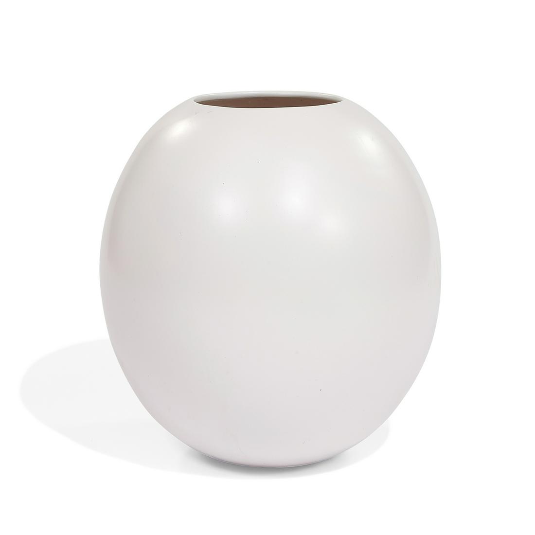 Marilyn Kay Austin/Architectural Pottery planter (1 of 1)