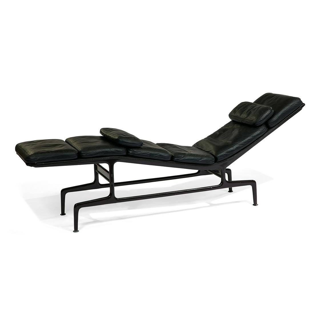 Charles & Ray Eames Billy Wilder chaise lounge (1 of 5)
