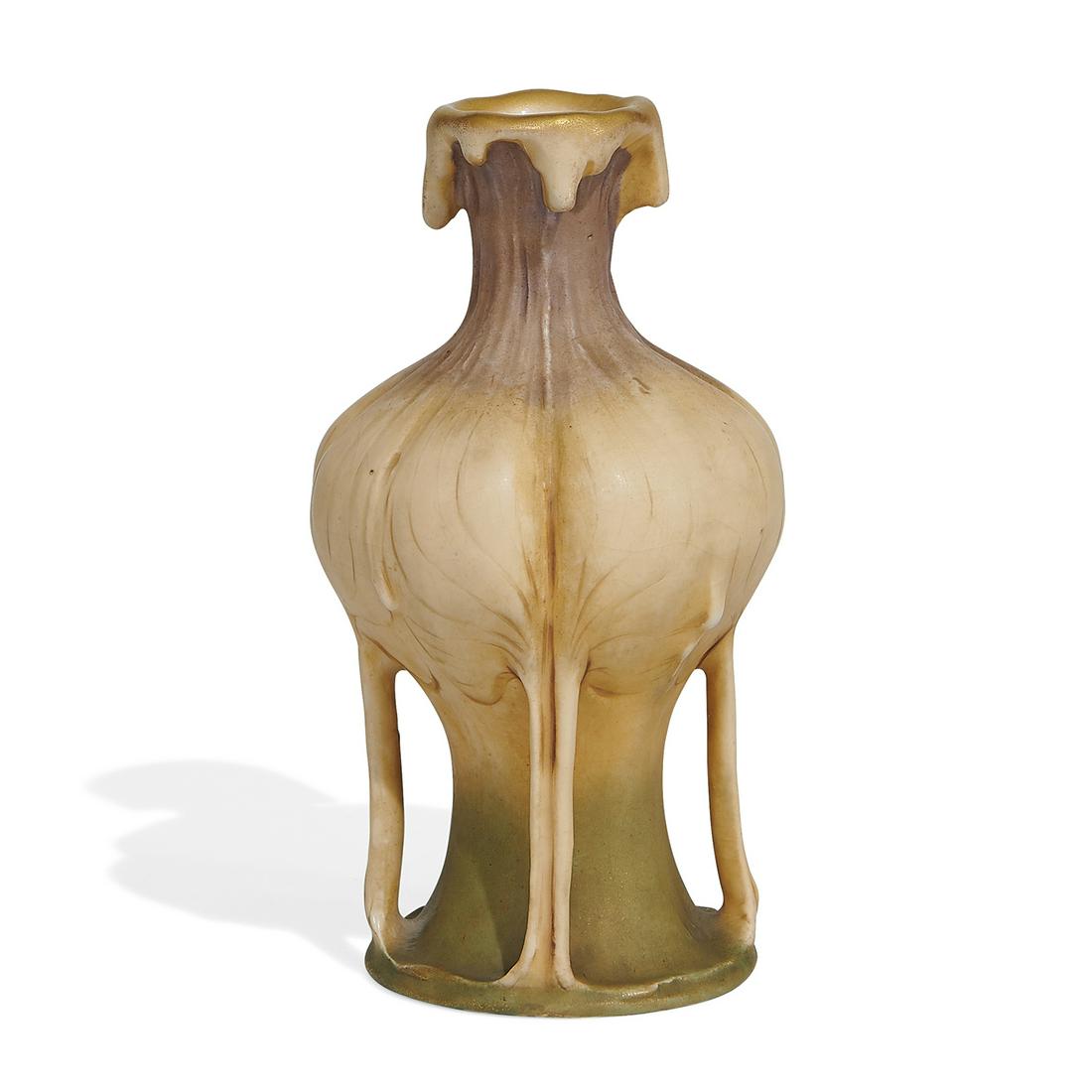 Stellmacher / Amphora four-handled Edda vase (1 of 3)