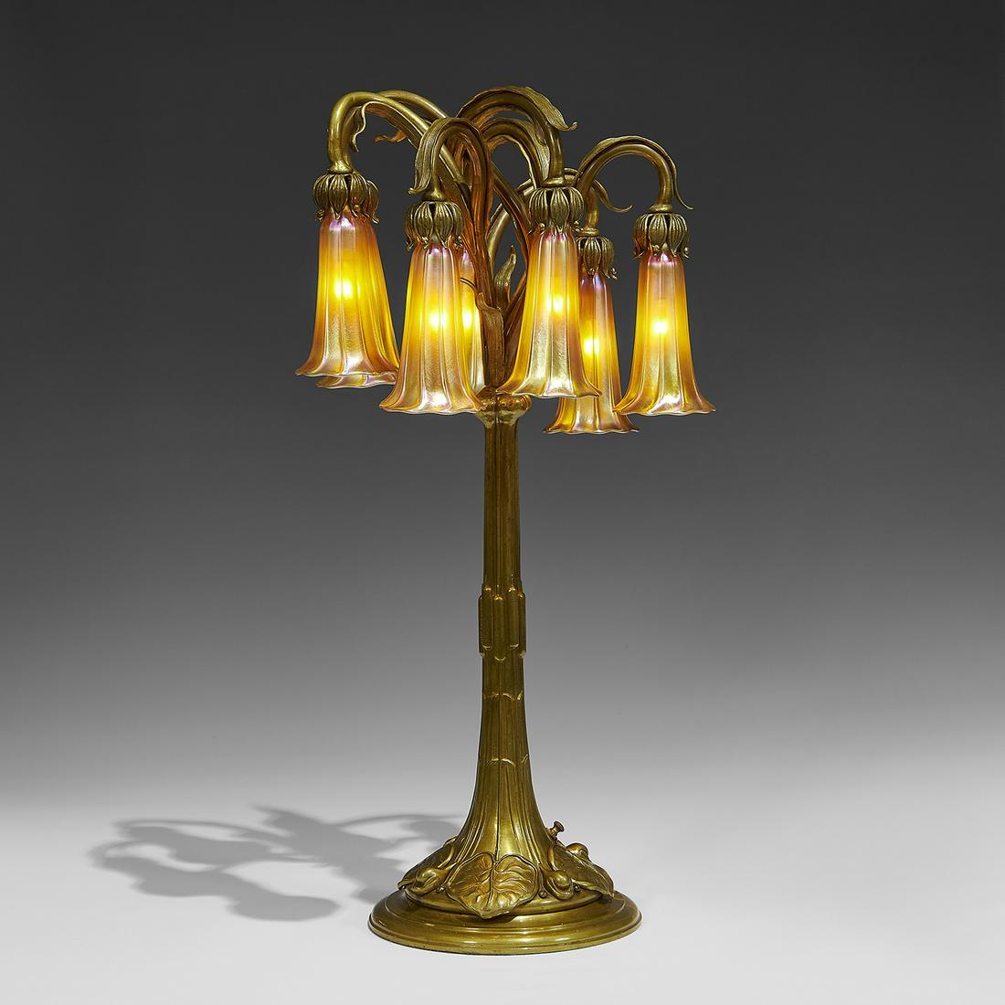 Quezal Lily seven- light table lamp (1 of 5)