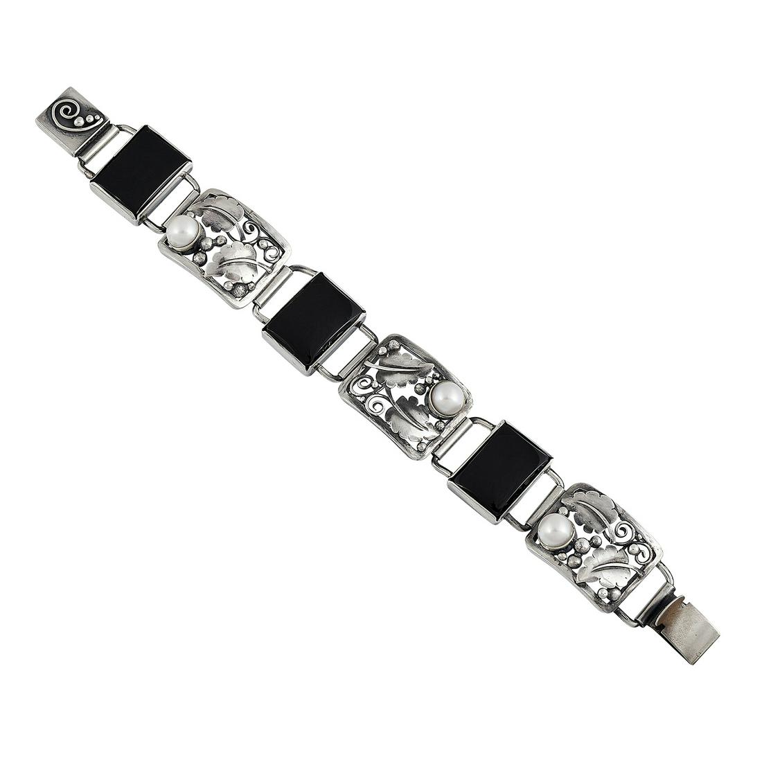 Laurence Foss bracelet (1 of 2)