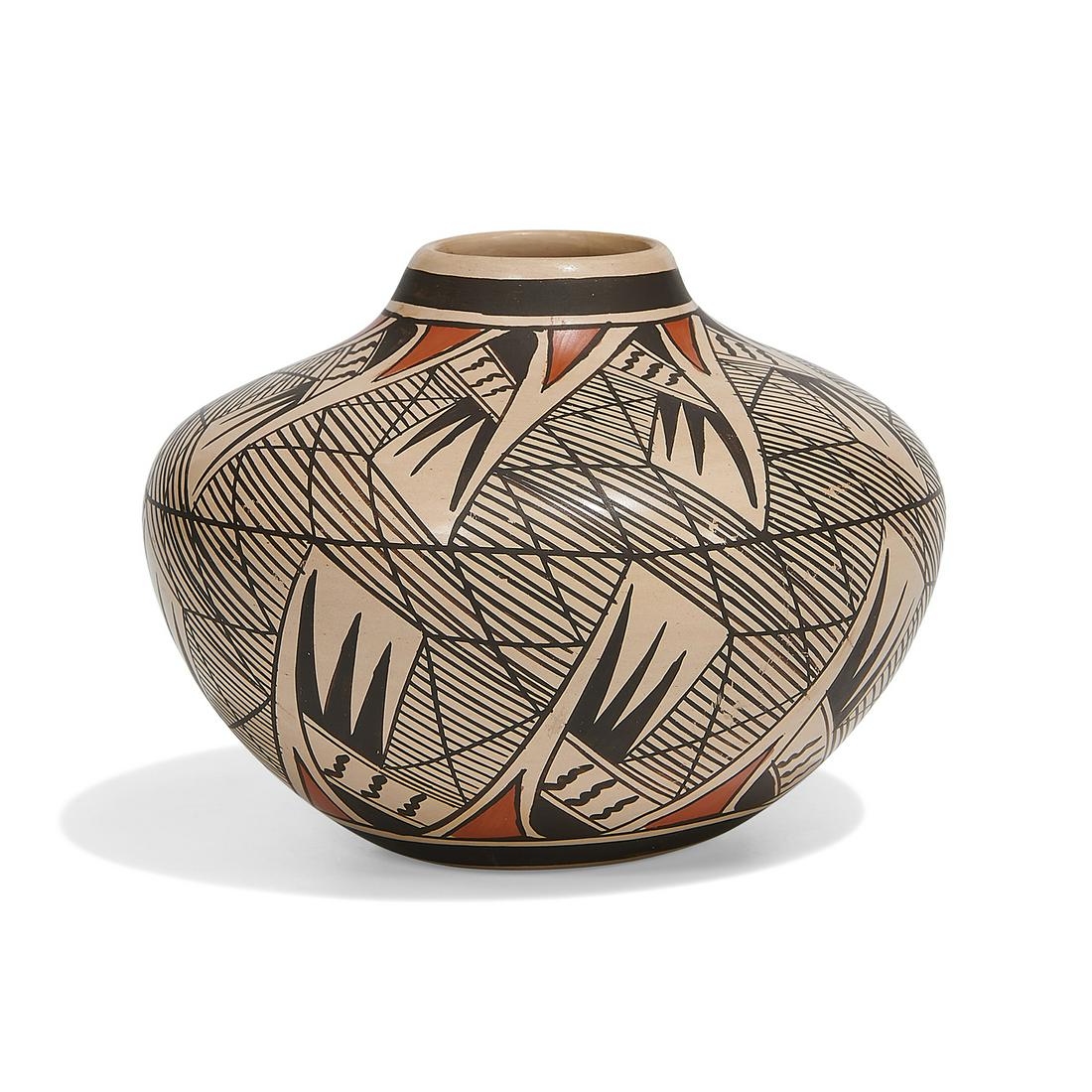 Reva Polacca Nampeyo (b. 1964) / Hopi Pueblo vase: Reva Polacca Nampeyo (b. 1964) / Hopi Pueblo vase Hopi Pueblo, Arizona painted ceramic inscribed signature 4 1/4"dia x 3 3/8"h