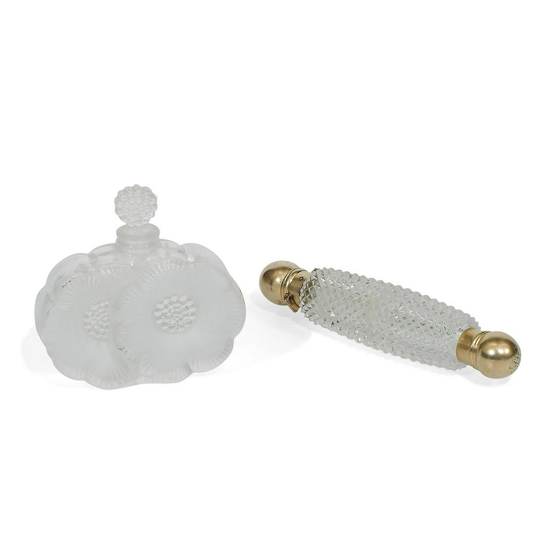 Lalique Deux Fleurs perfume bottle (1 of 3)