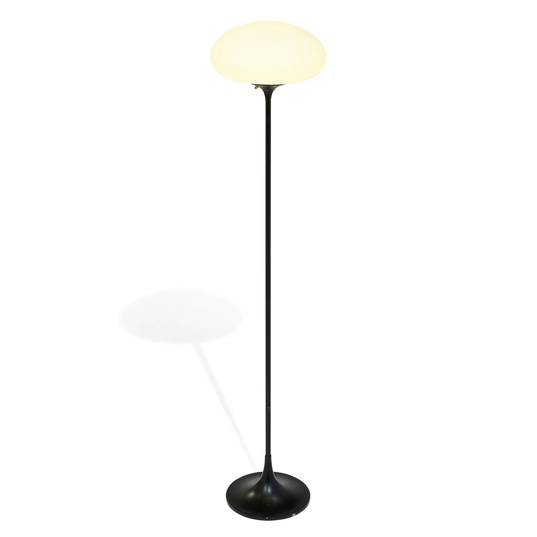 Laurel Lamp Manufacturing, Mushroom floor lamp (1 of 2)