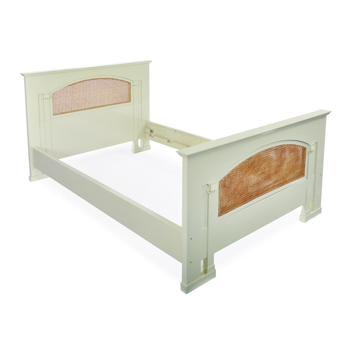 George Washington Maher for "Rockledge" bed (1 of 2)