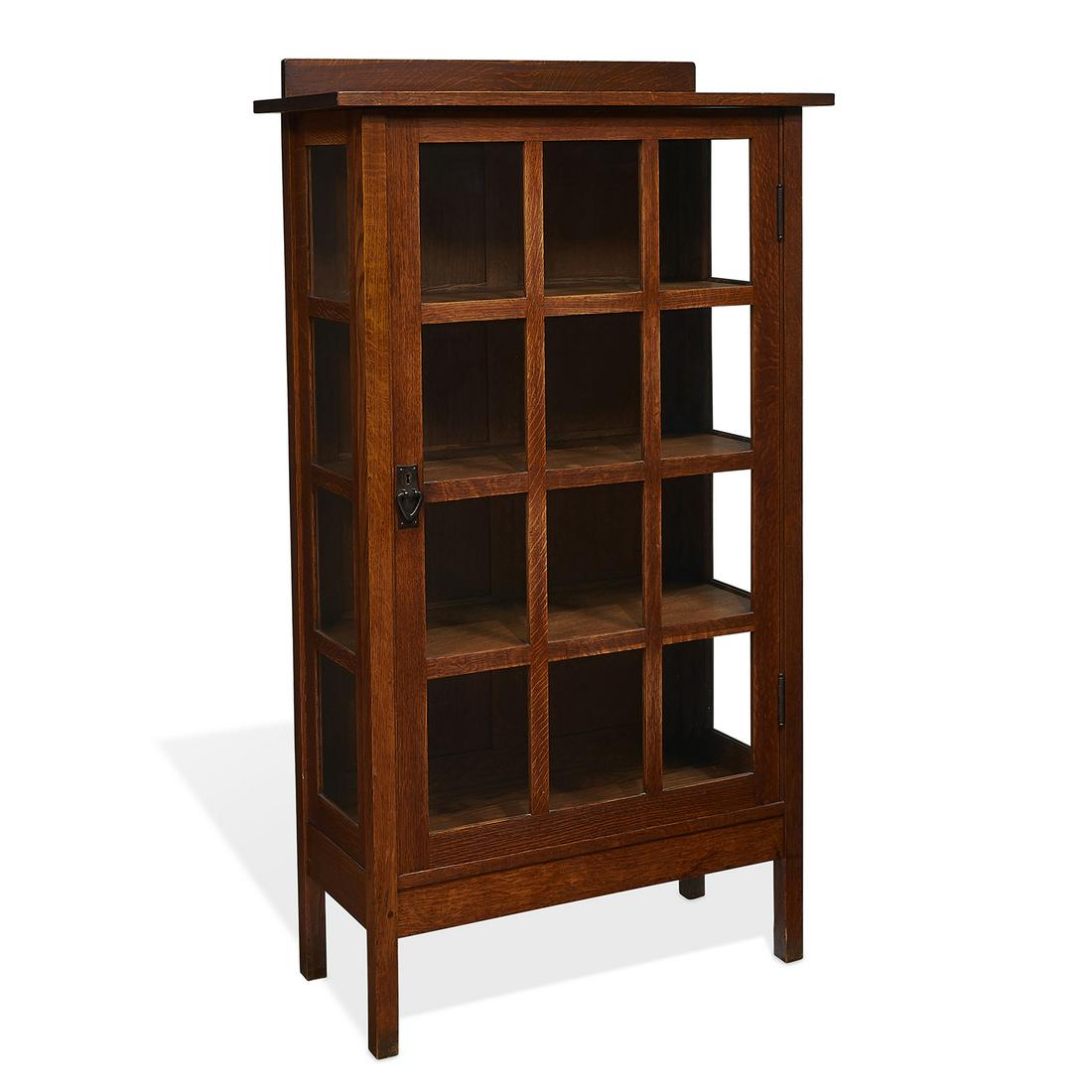 Gustav Stickley china cabinet, #820 (1 of 1)