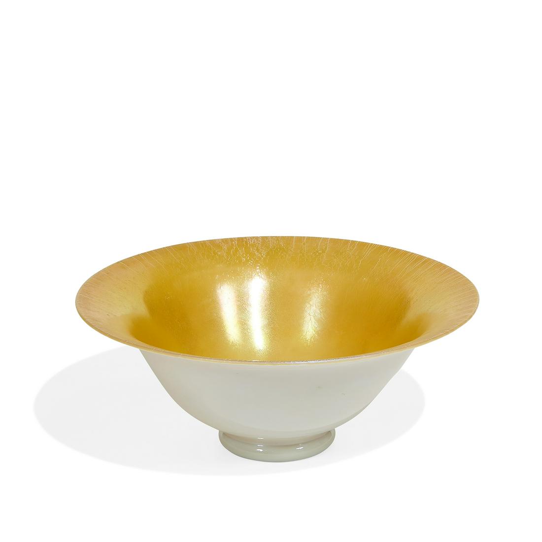 Steuben Glass Works center bowl (1 of 3)