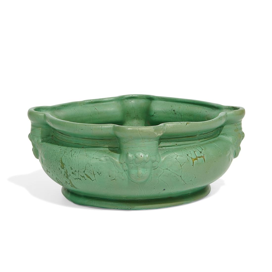 Roseville Pottery Co. fern dish, shape number 319 (1 of 4)