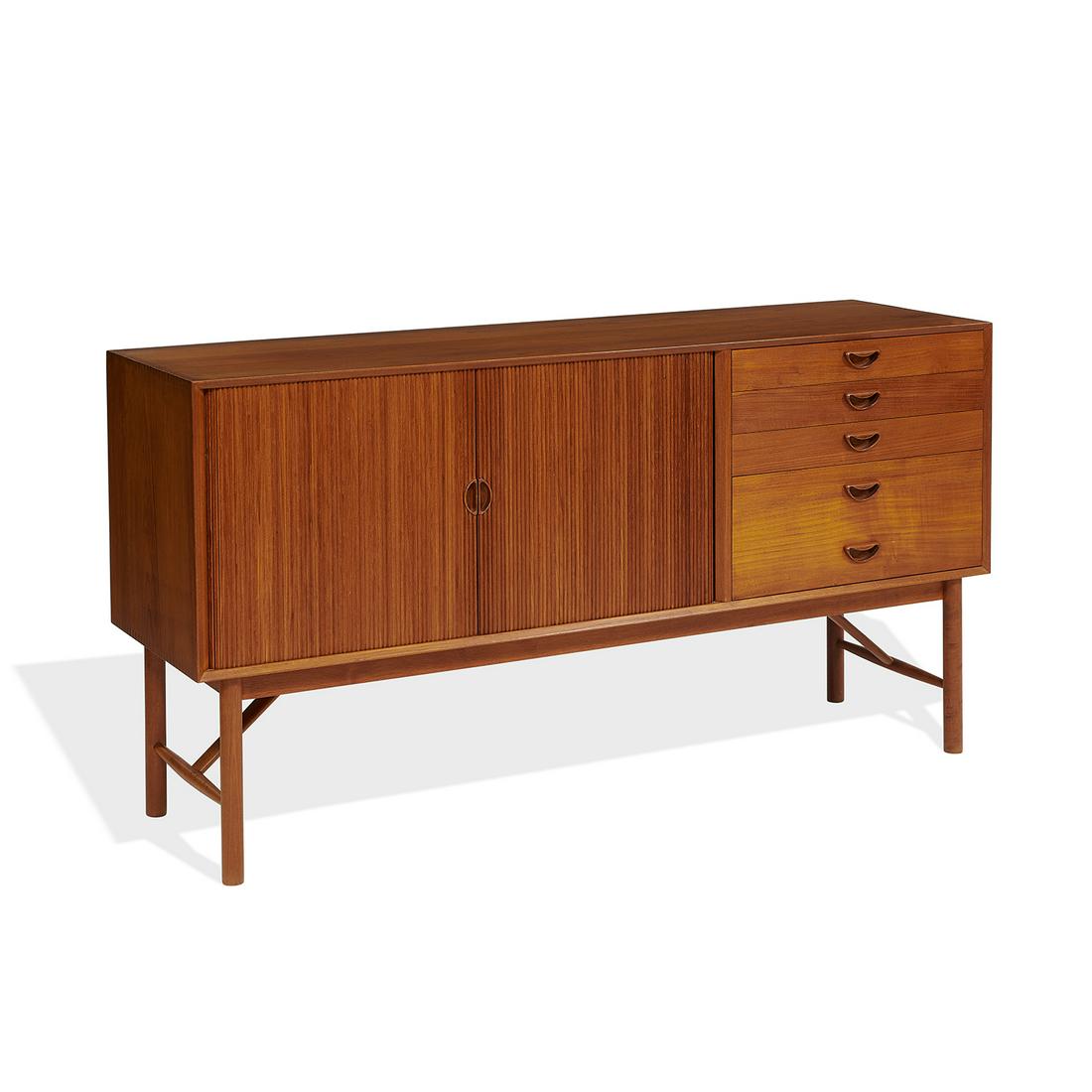 Peter Hvidt & Orla Nielsen teak cabinet (1 of 3)