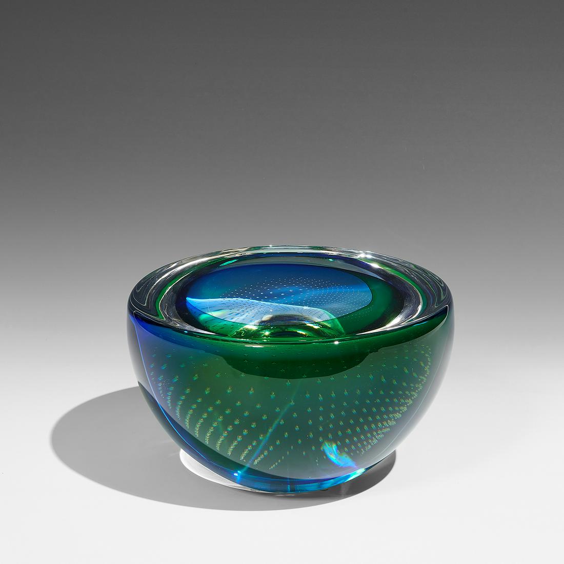 Göran Wärff Kosta Boda Unique sculpture: Göran Wärff (b. 1933) for Kosta Boda Unique sculpture Sweden glass etched signature and marks '8gwaun979021 Kosta Boda Göran Wärff Unique' 9"dia x 5 1/4"h