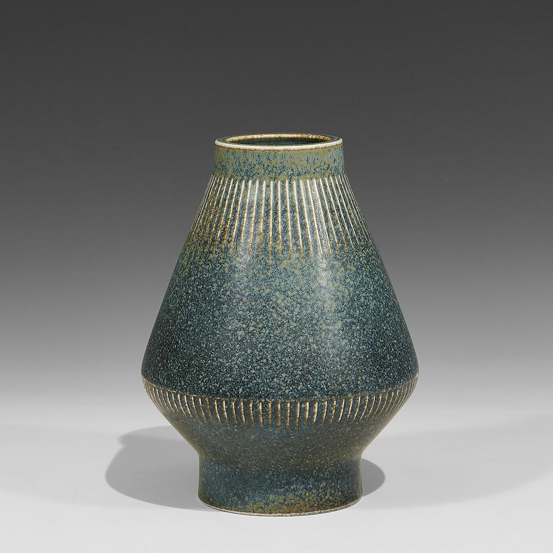 Carl-Harry Stålhane Rörstrand vase (1 of 3)
