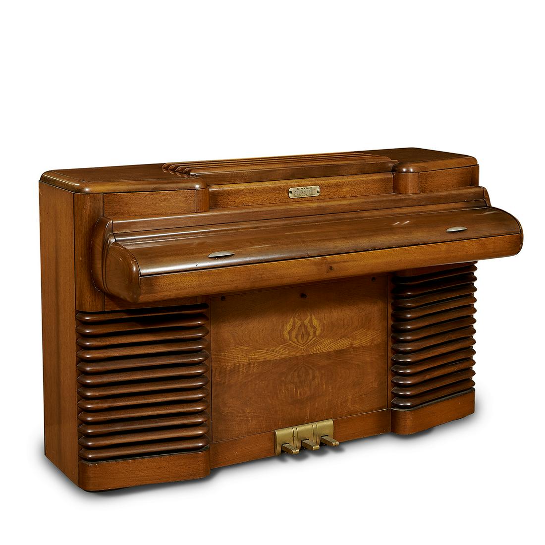 Story & Clark / RCA Storytone electric piano (1 of 4)