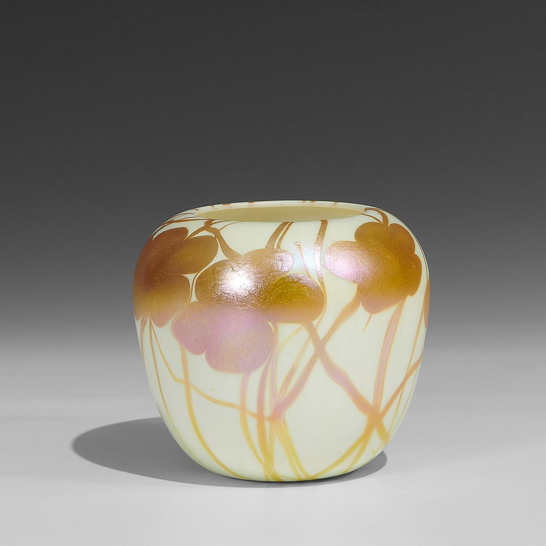 Quezal vase with stylized floral decoration, #A50 (1 of 4)