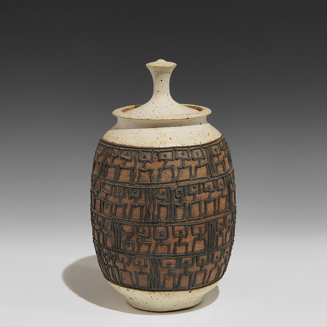 Don Johns lidded vessel (1 of 4)
