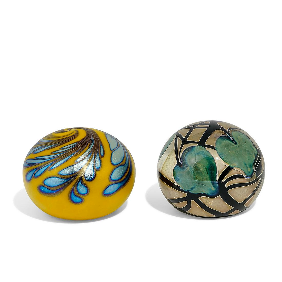 Daniel Lotton, paperweights (1 of 4)