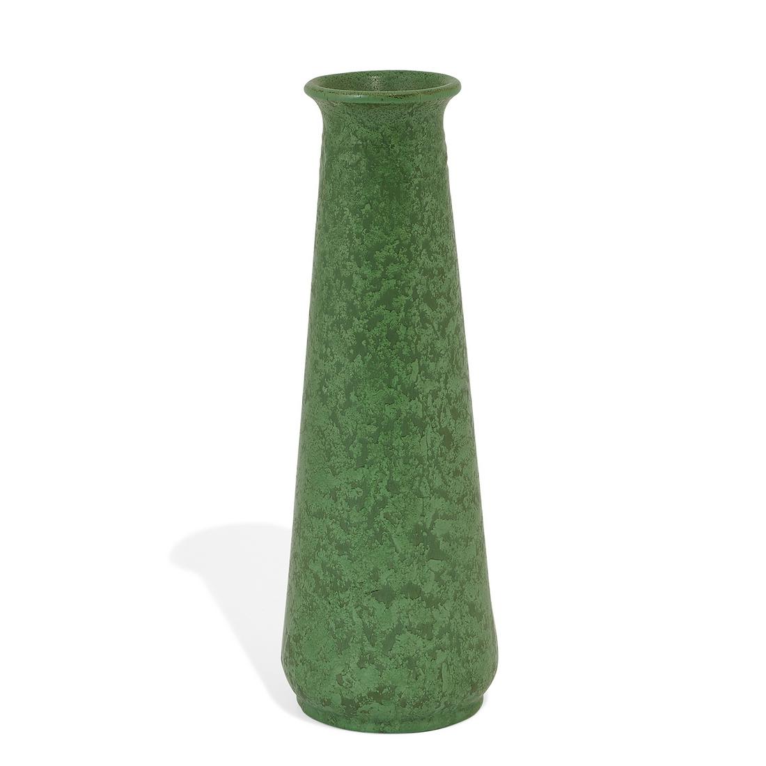 Roseville Pottery Co. Egypto earthenware vase (1 of 3)