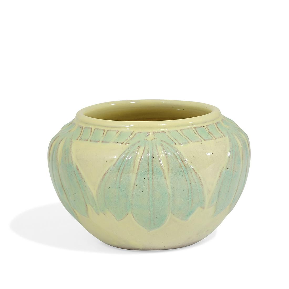 Mary Yancey, Iowa State College rare vase (1 of 3)