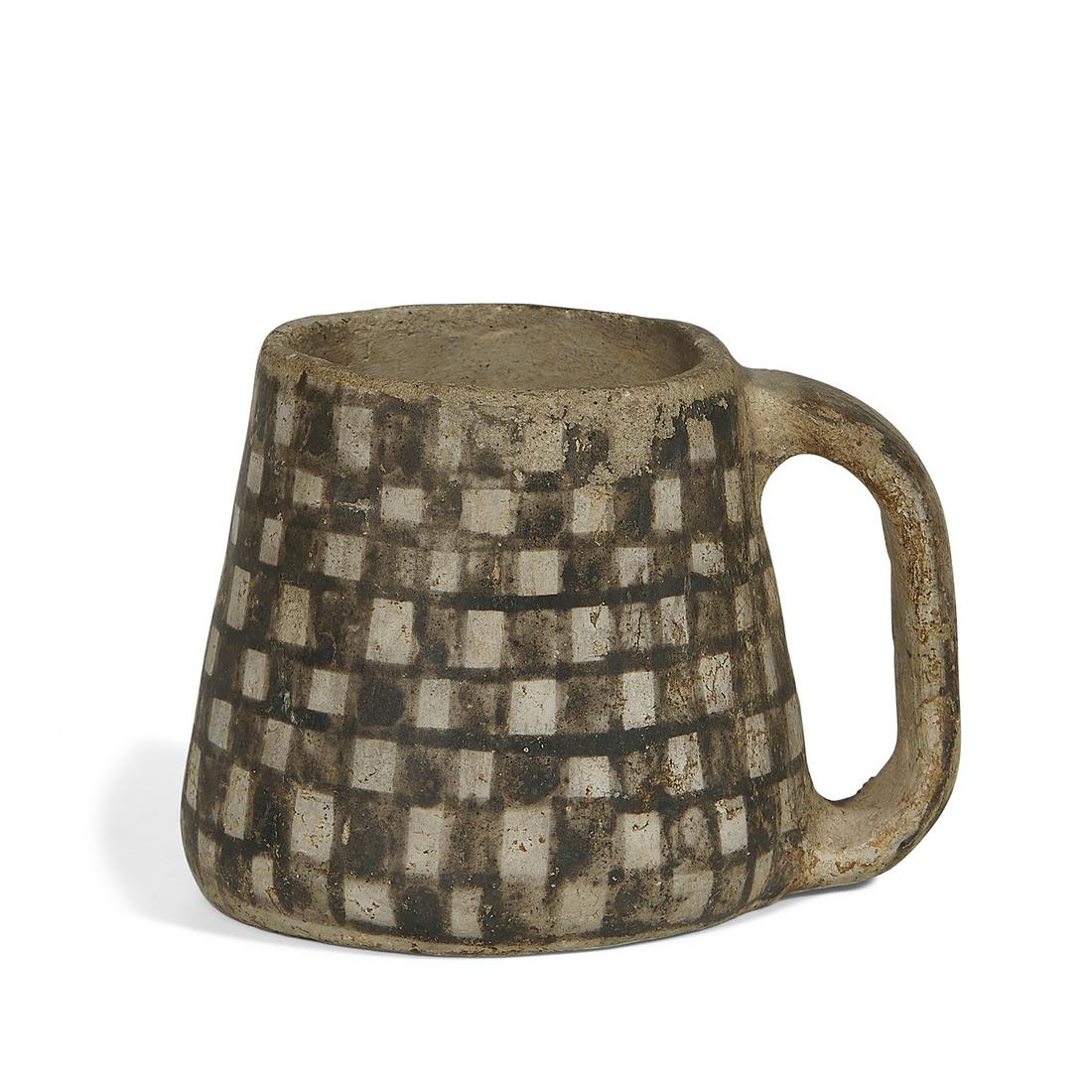 Anasazi / Ancestral Pueblo Mesa Verde conical mug (1 of 3)