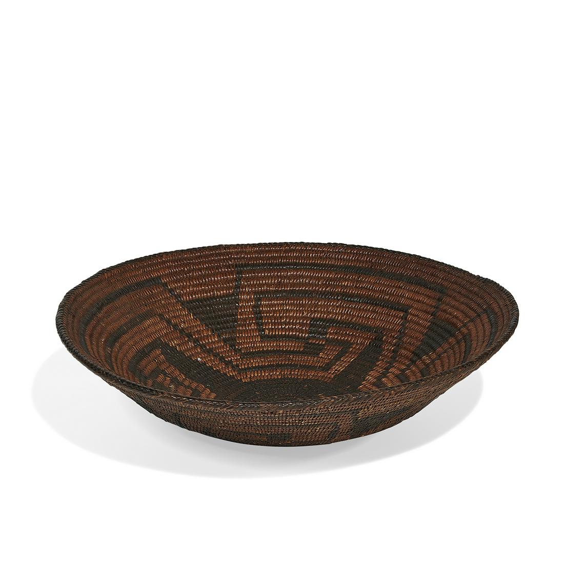 Akimel O'odham / Pima woven basket bowl (1 of 3)