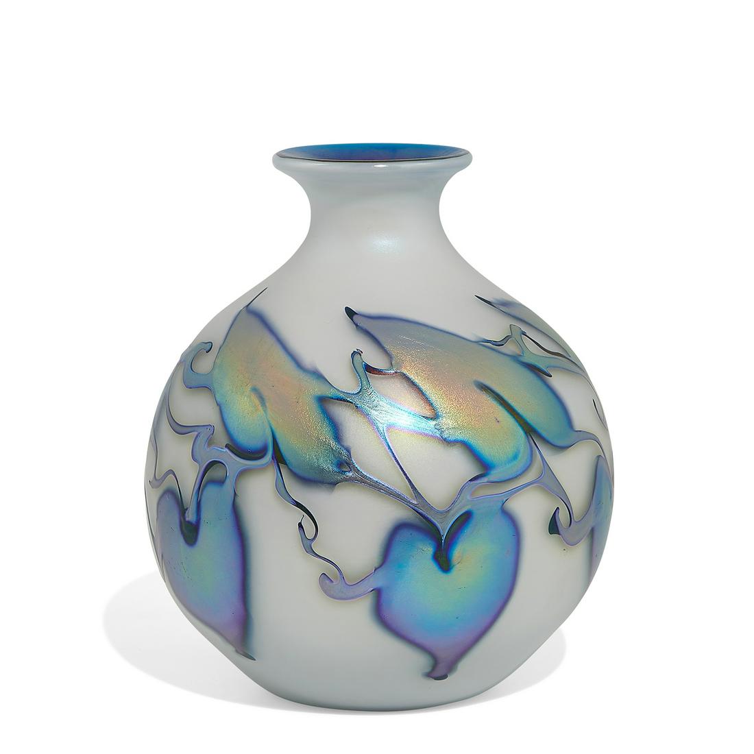 Charles Lotton Opal vase with Aurene decoration (1 of 4)