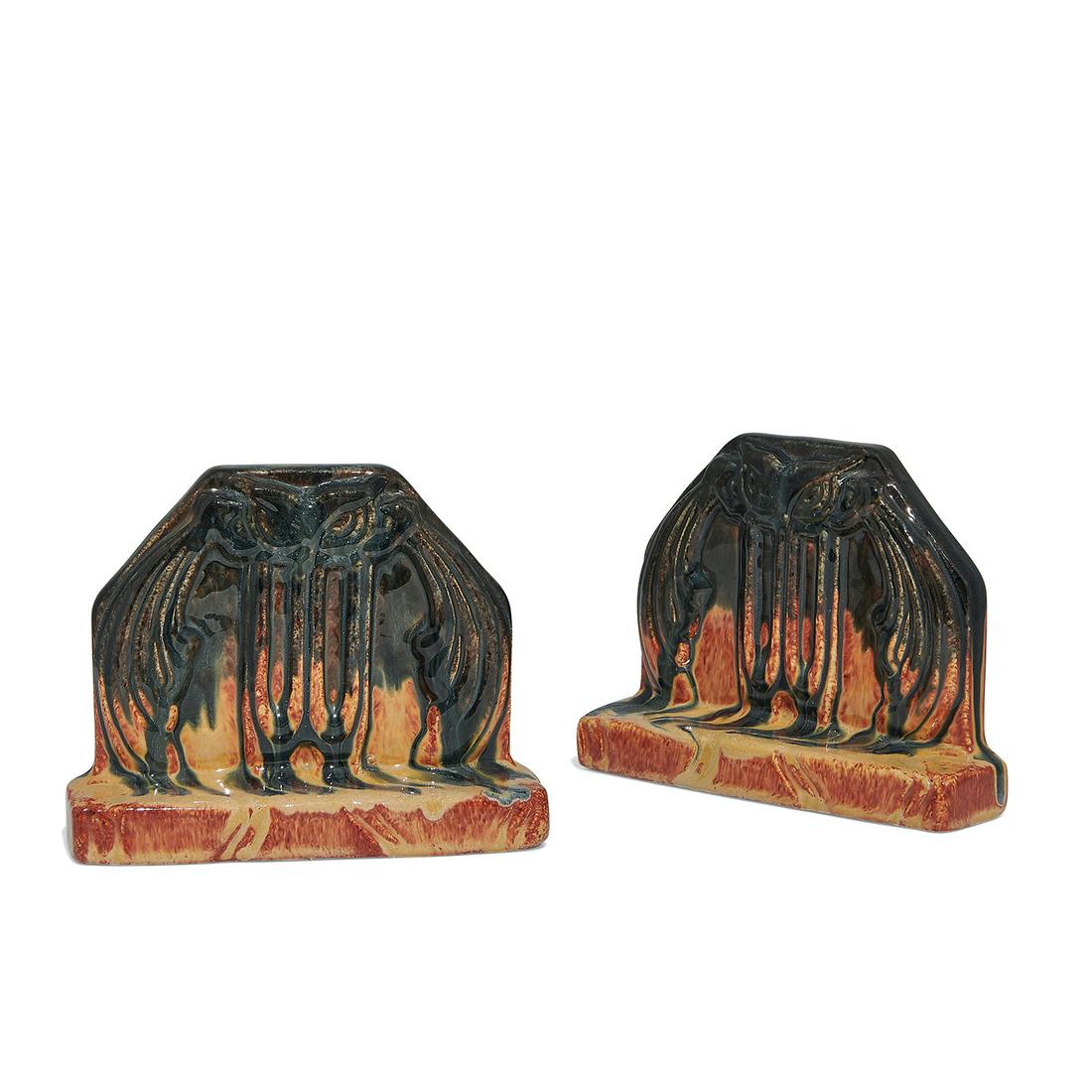 Muncie Pottery bird bookends in Gloss Peachskin (1 of 4)