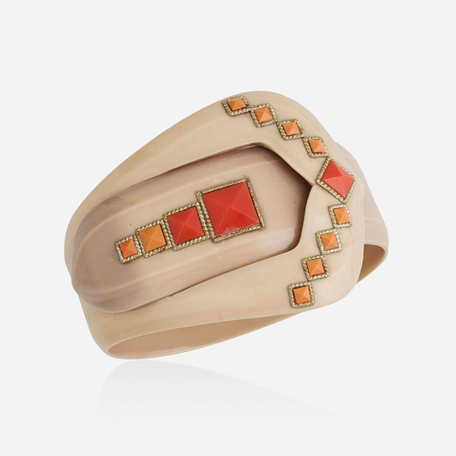 Late Art Deco, Bakelite bangle bracelet (1 of 2)