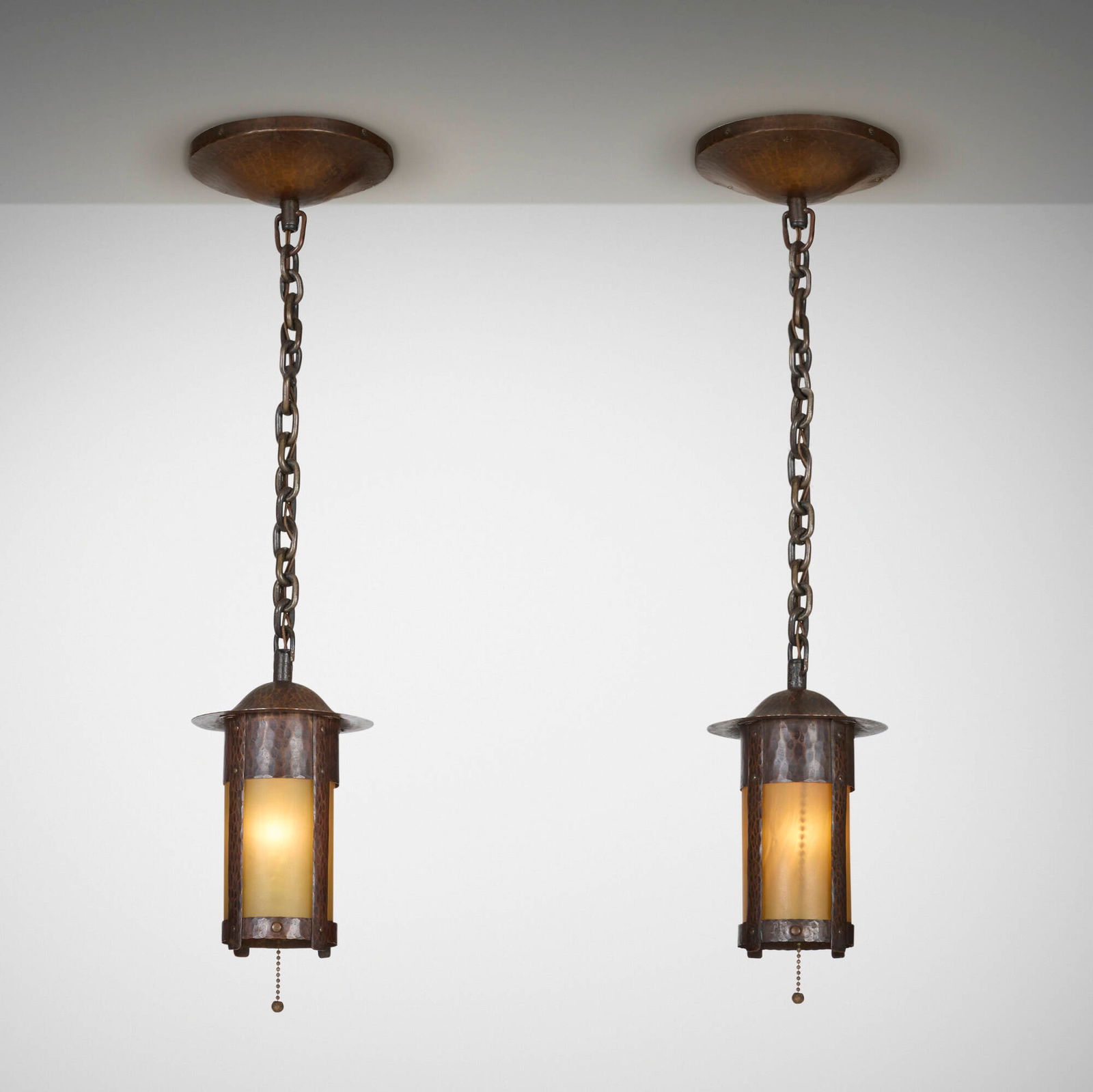 Gustav Stickley, Hanging lanterns model 226, pair (1 of 3)
