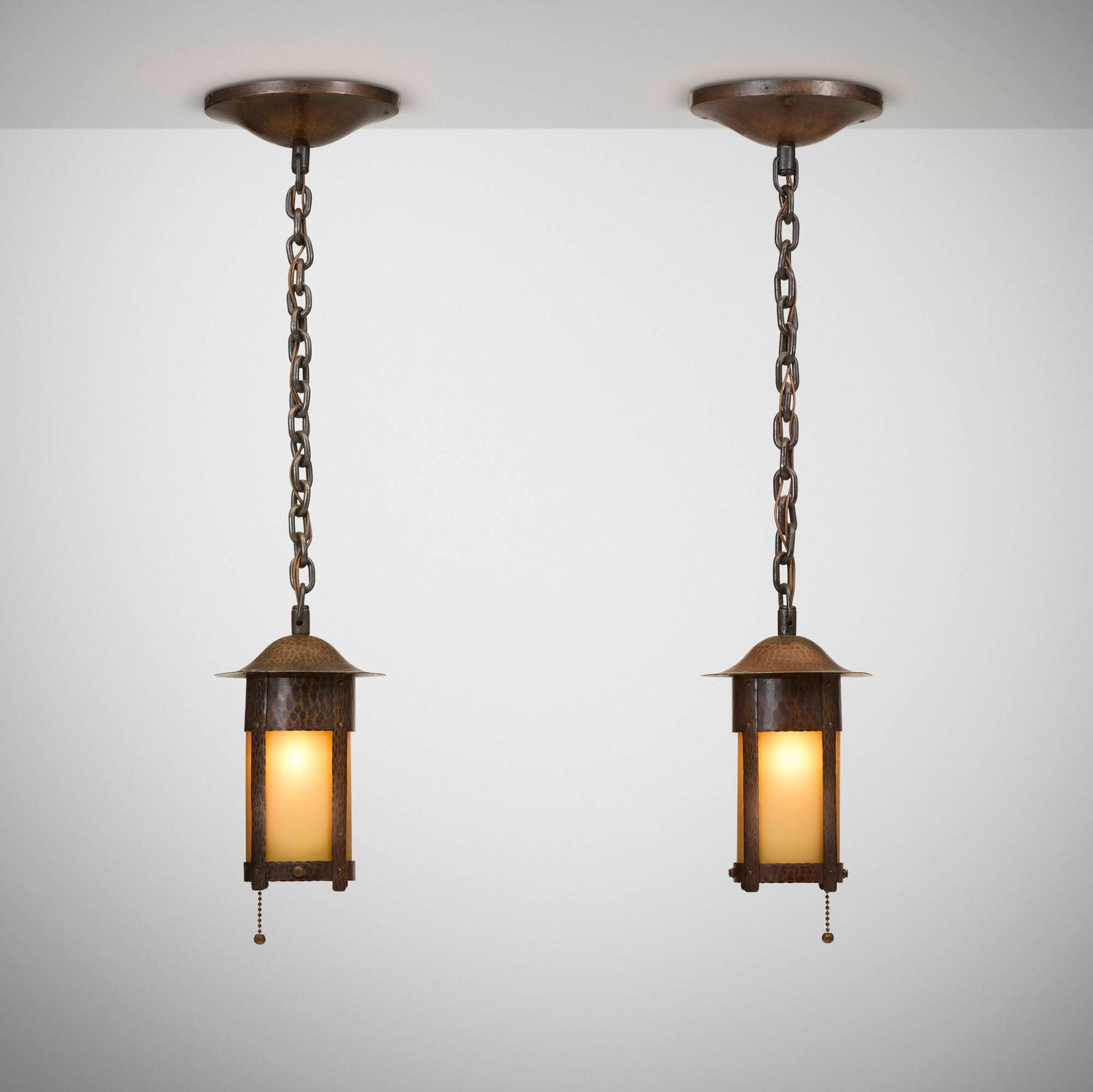 Gustav Stickley, Hanging lanterns model 226, pair (1 of 4)