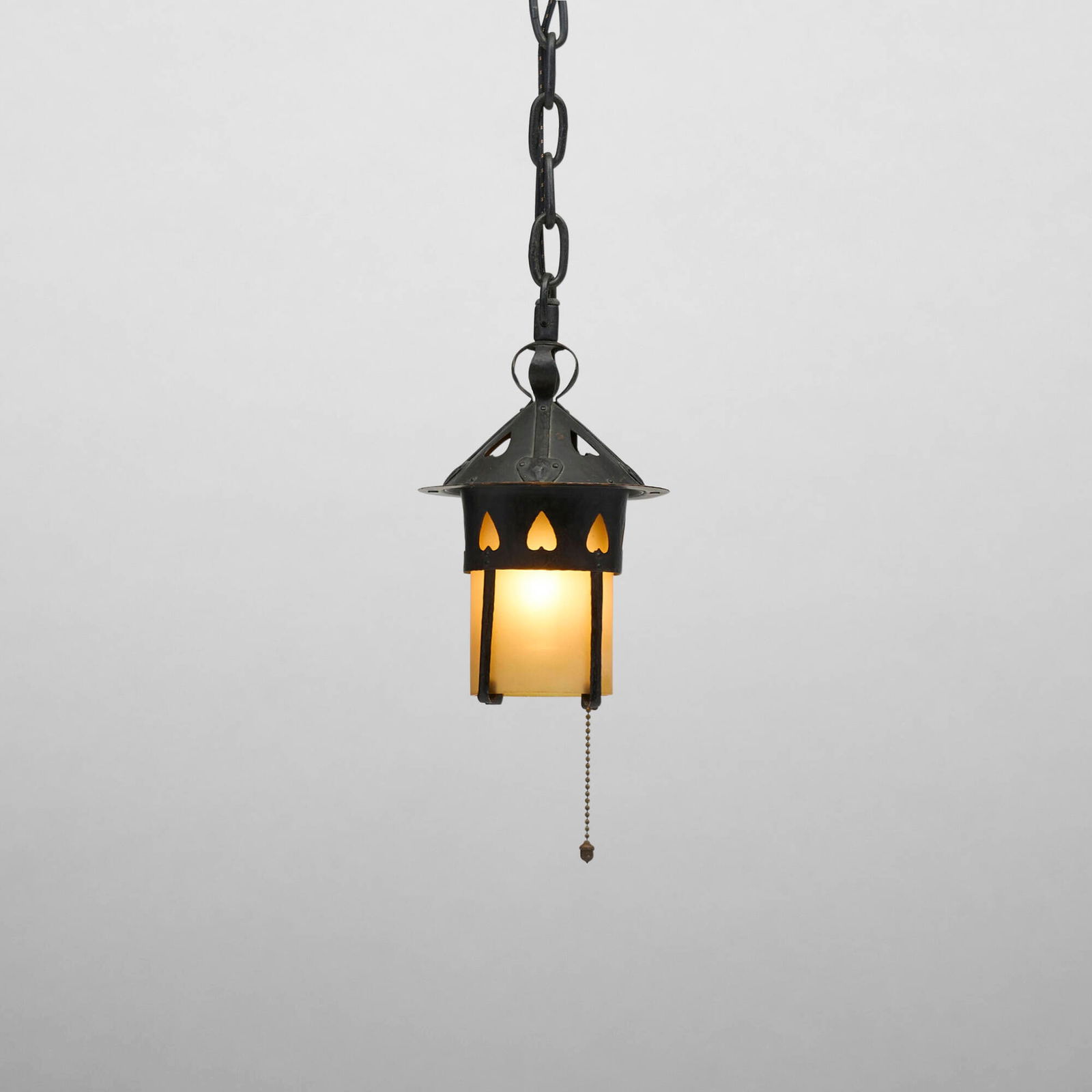 Gustav Stickley, Hanging lantern, model 205 (1 of 2)