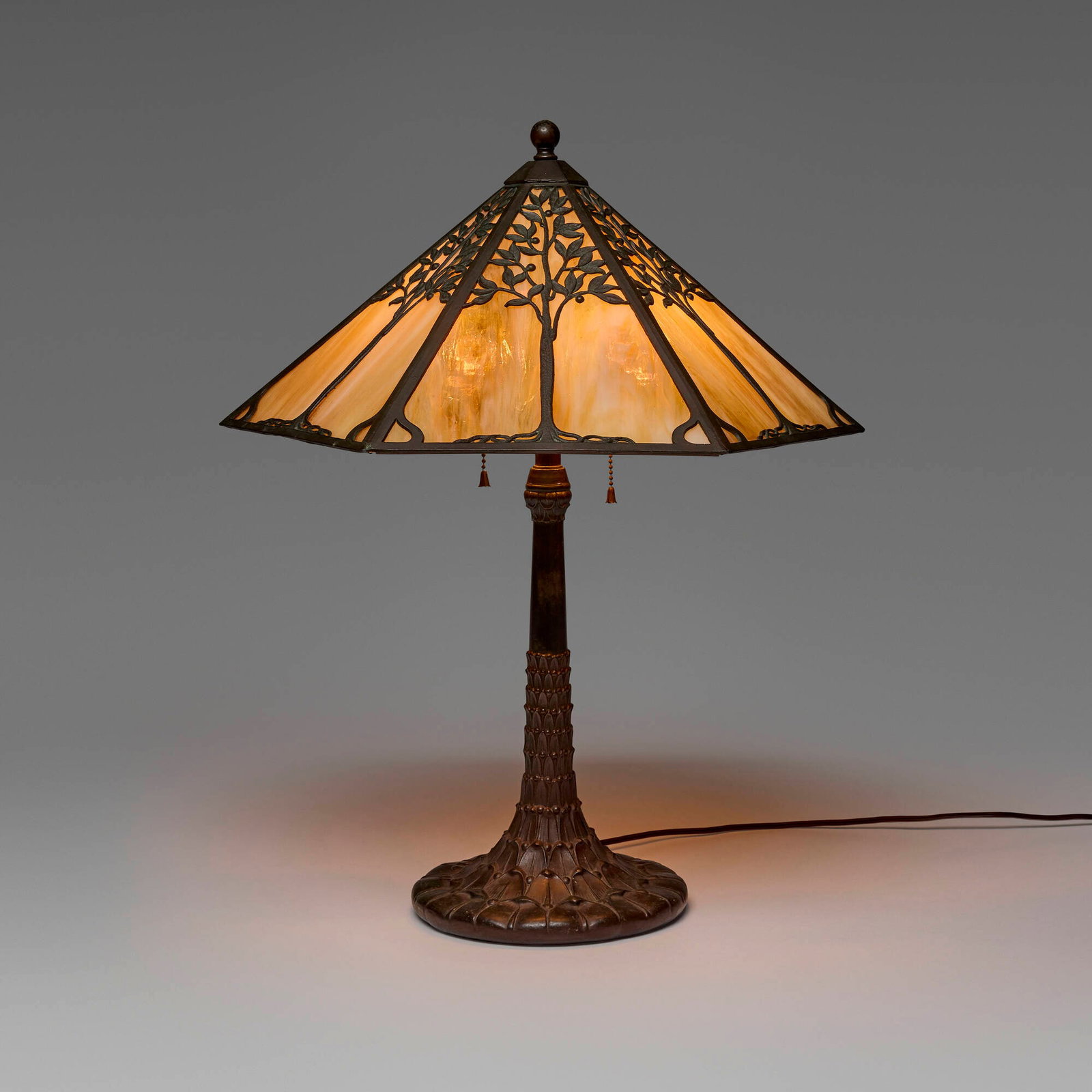 American Arts & Crafts, Overlay table lamp with trees (1 of 3)